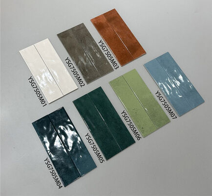 ซื้อ กระเบื้องผนังเซรามิกเคลือบเงา สีเขียว 75x300 มม. ป้องกันแบคทีเรีย สำหรับห้องรับประทานอาหารและสำนักงาน การผลิตออนไลน์