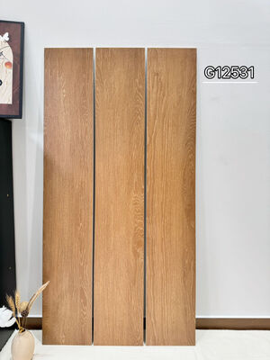 ซื้อ กระเบื้องพอร์ซเลนกันลื่นสีน้ำตาล ขนาด 200x1200 มม. สำหรับพื้นระเบียงและห้องรับประทานอาหาร การผลิตออนไลน์