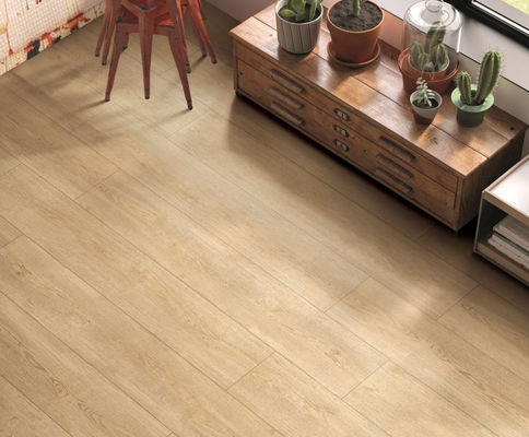 ซื้อ 36Kgs / Box 250x1500mm กระเบื้องปูพื้นไม้, กระเบื้องผนังภายในหนา 9.5 มม. เคลือบพอร์ซเลน การผลิตออนไลน์