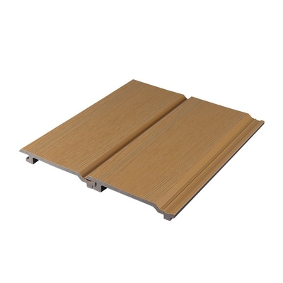กันความชื้น 145x20.5mm พื้นภายนอก WPC แผ่นคลายสําหรับสวนและพื้นผิวเรียบ บอร์ดผนังสําหรับวิลล่า