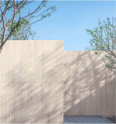 ปลายแมท 60x120cm หินทราเวตติน สีเบจ กันขีดข่วน ผนังผ้าม่านภายนอก กระเบื้องโพรเซลนสําหรับสแควร์