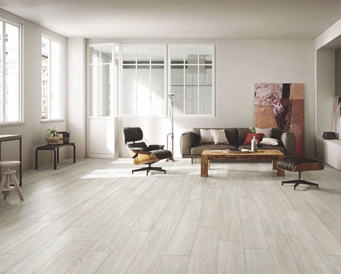 กันความชื้น 150x900mm สีเทาและสีน้ําตาล สายโปร์เซลีนไม้สําหรับตกแต่งบ้าน