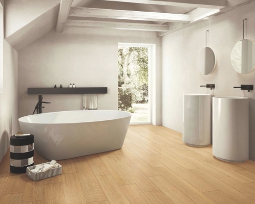 กันน้ํา 150x900 มิลลิเมตร สีเบจและเหลือง แมทท ไม้สตริปโปรเซลีนสําหรับห้องนั่งเล่น