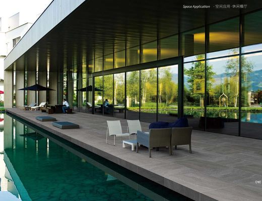 กระเบื้องปูพื้นลานกลางแจ้งพอร์ซเลนกันลื่นหนา 2 ซม. ขนาด 300x600 มม.
